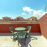 Amazing Home In Torrevieja With Wifi * 托雷维耶哈